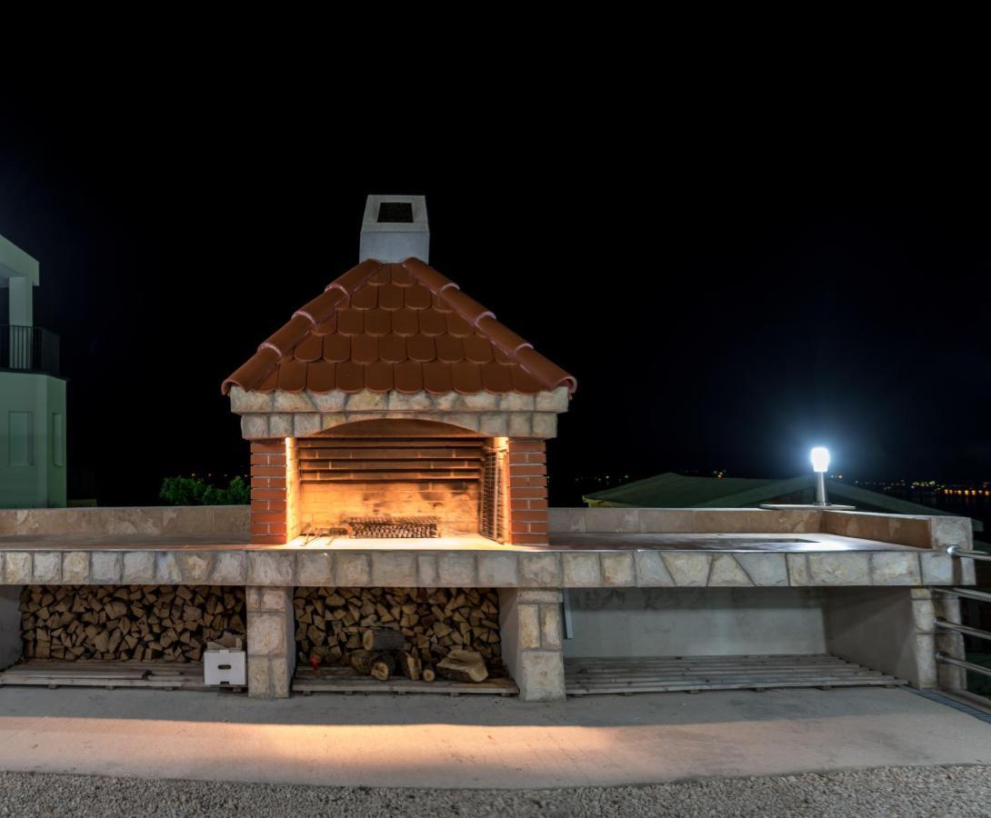 Seaside Slivnica Villa *